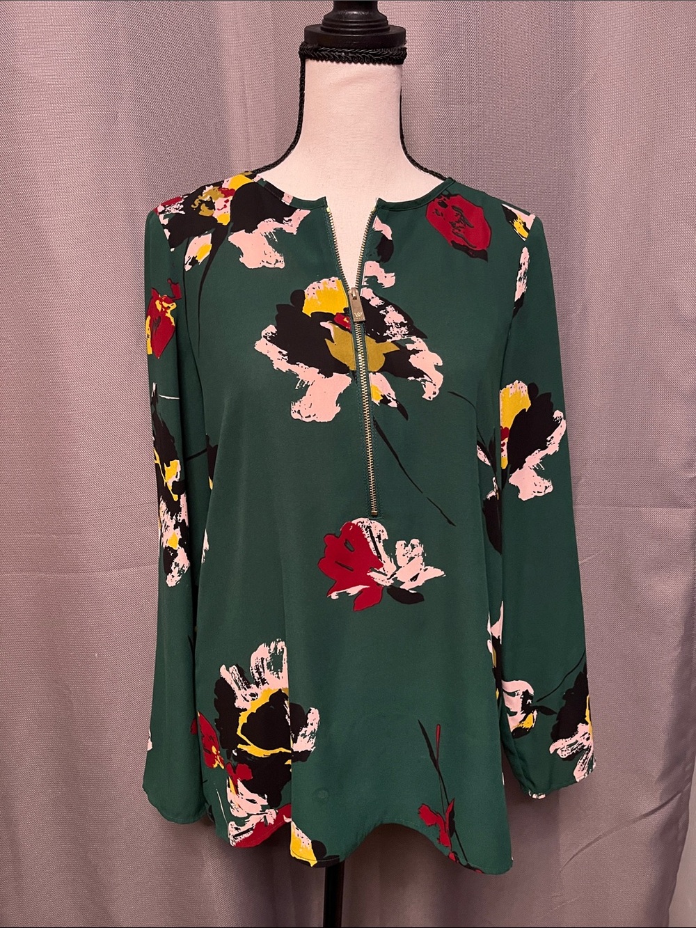 Chaus Forest Green Floral Zip-Front Long Sleeve Top